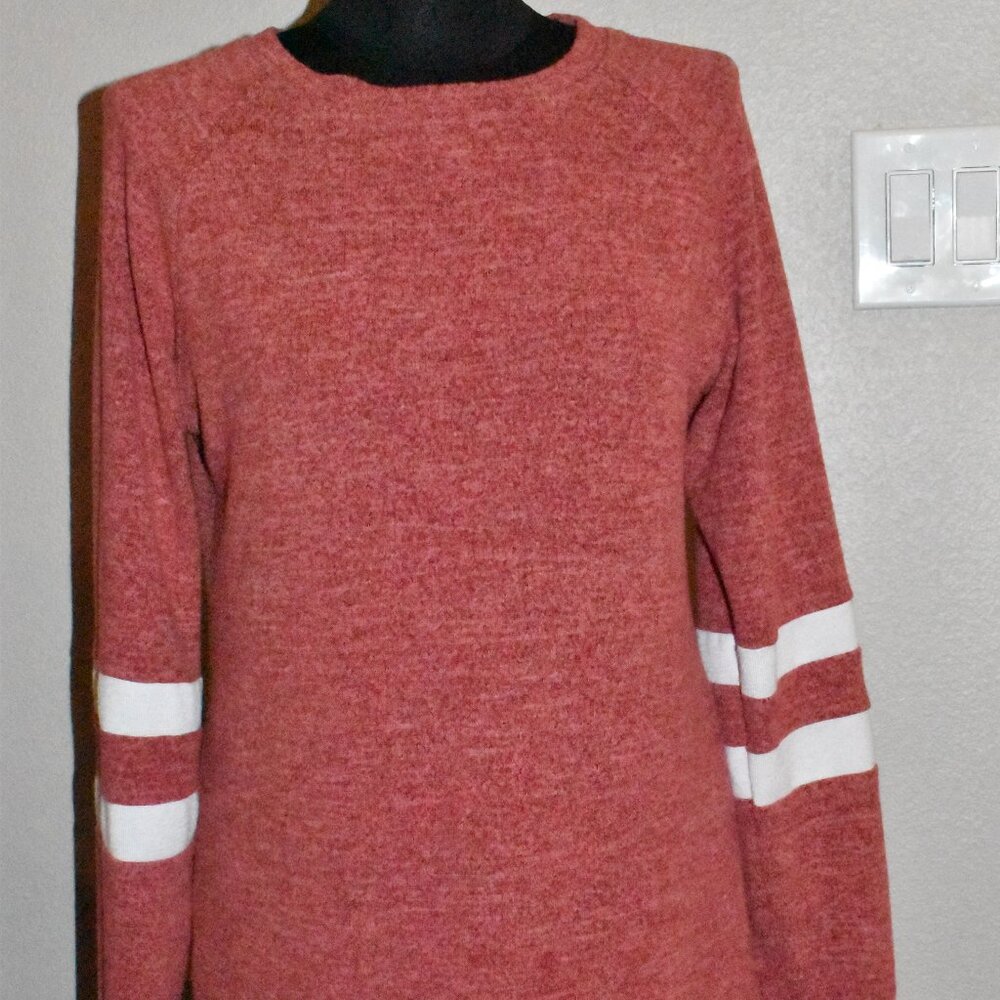 Very Nice Long Sleeve Sweater Size M